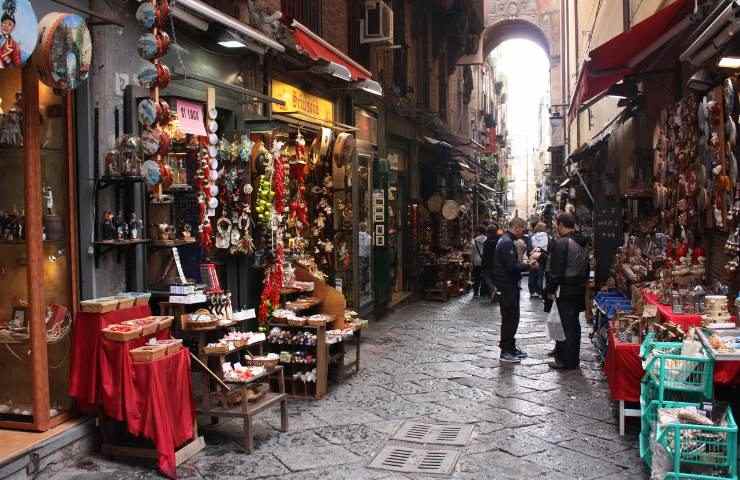 visitare Napoli a piedi