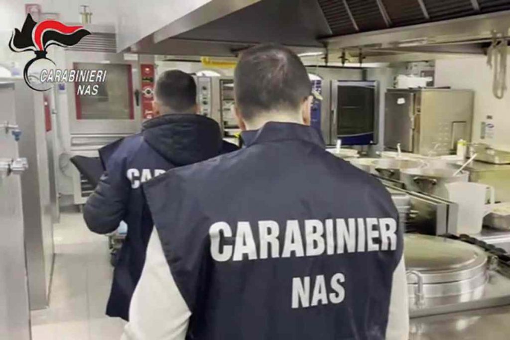 Controlli pescheria TikTok napoletana Nas