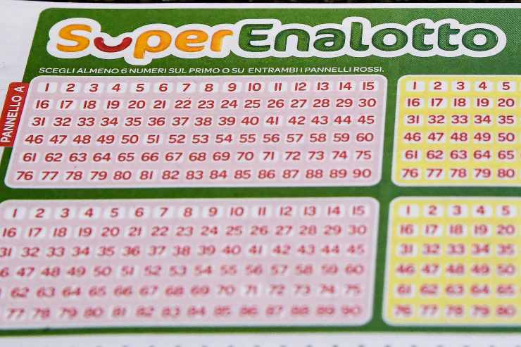 Superenalotto vincita quanto pagare sul premio