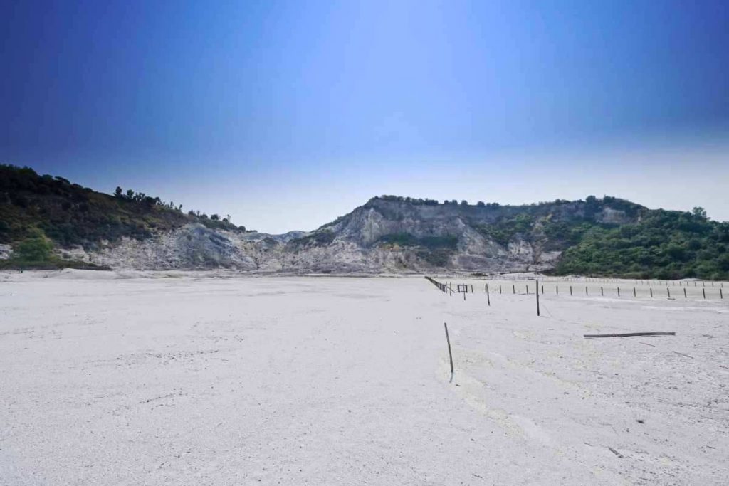 campi flegrei causa delle scosse