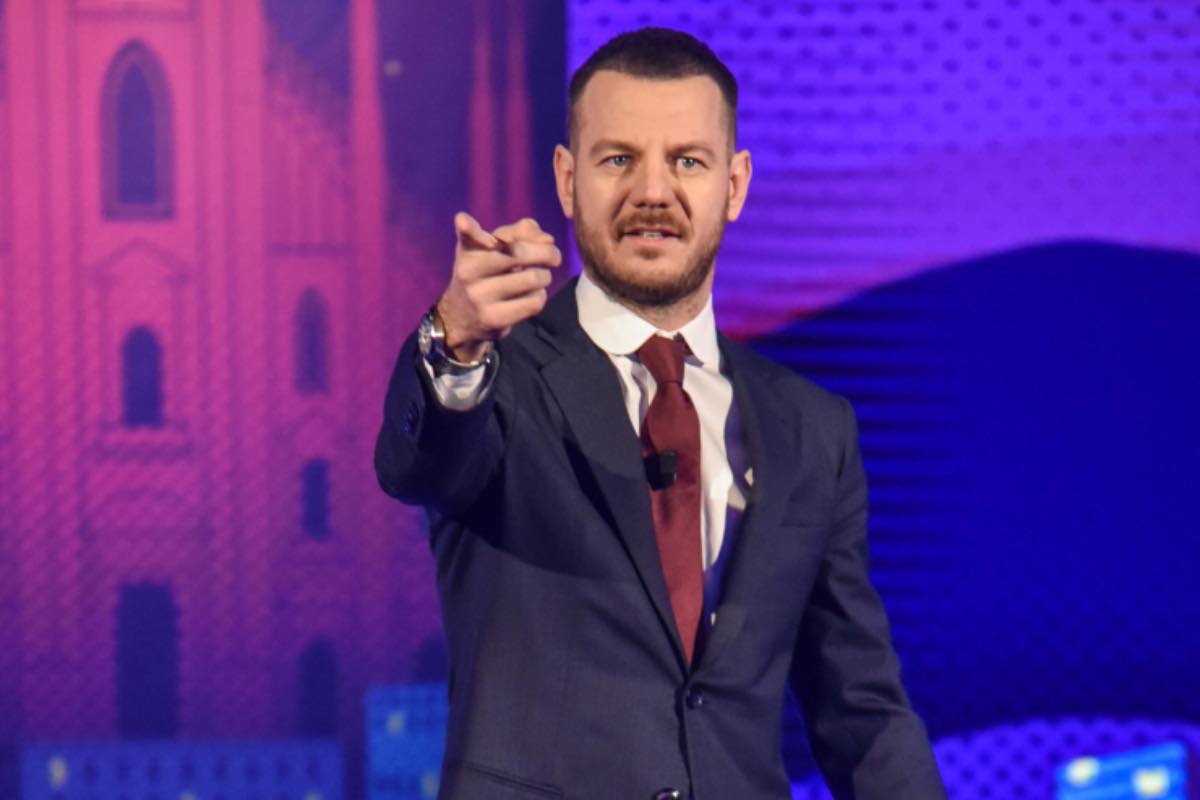 Alessandro Cattelan vuota il sacco, non tutti lo sanno: "Lo faccio tutti giorni"