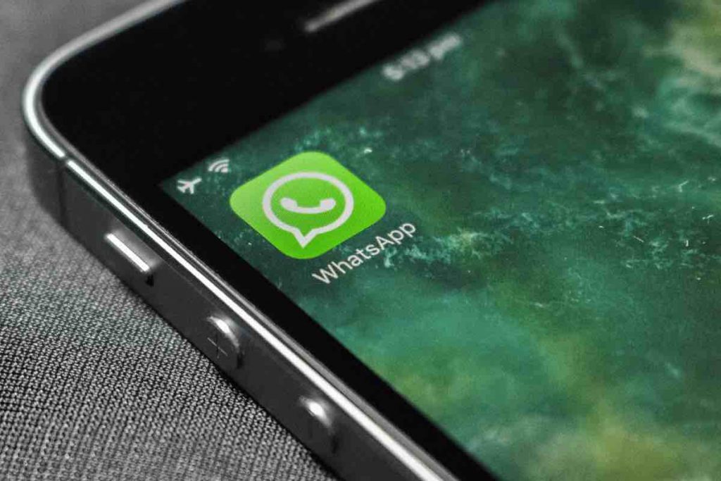 Importante novità WhatsApp: cambiamento imperdibile per i sondaggi