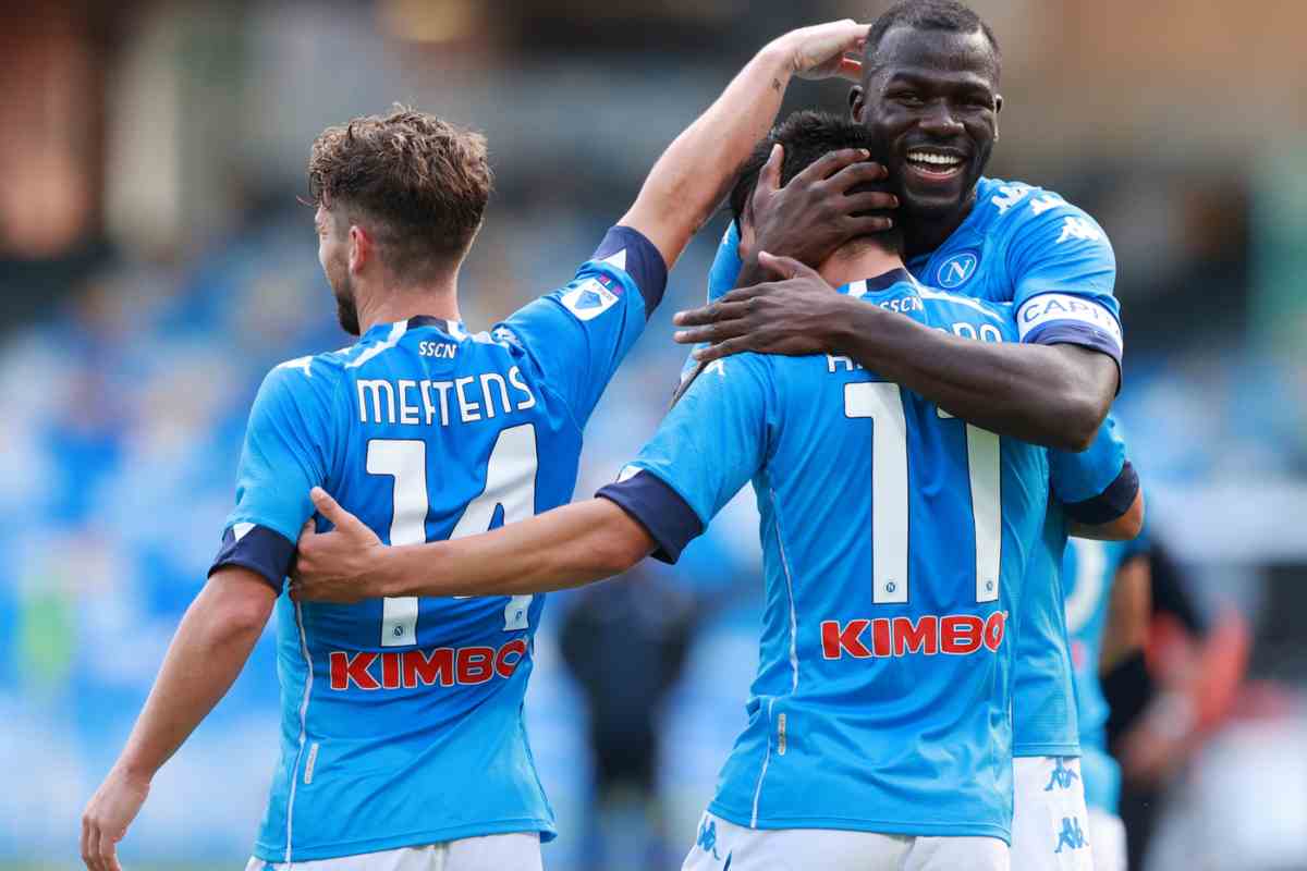 Lozano sente la mancanza di Napoli