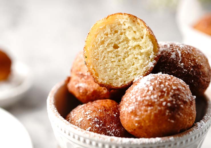 Frittelle di carnevale alla ricotta ricetta