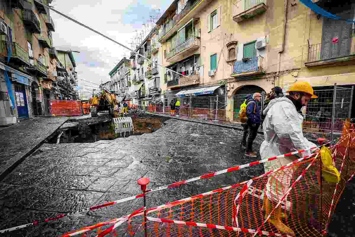 Voragine Napoli