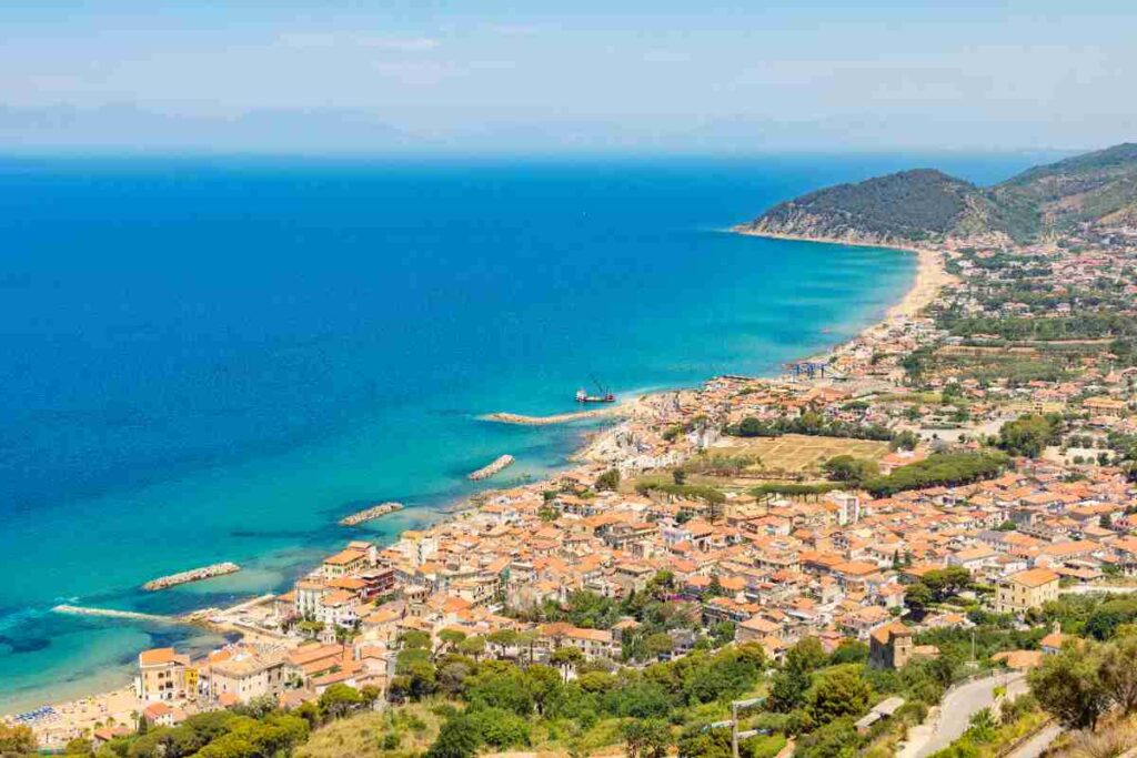 Vista panoramica della costa del Cilento in Campania