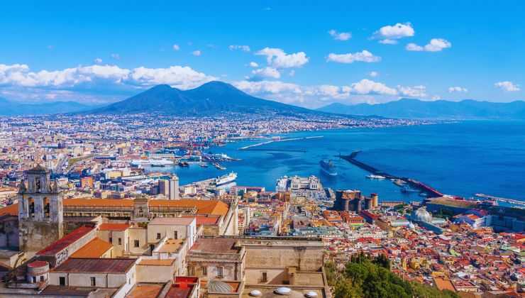 Accoltellato a Napoli