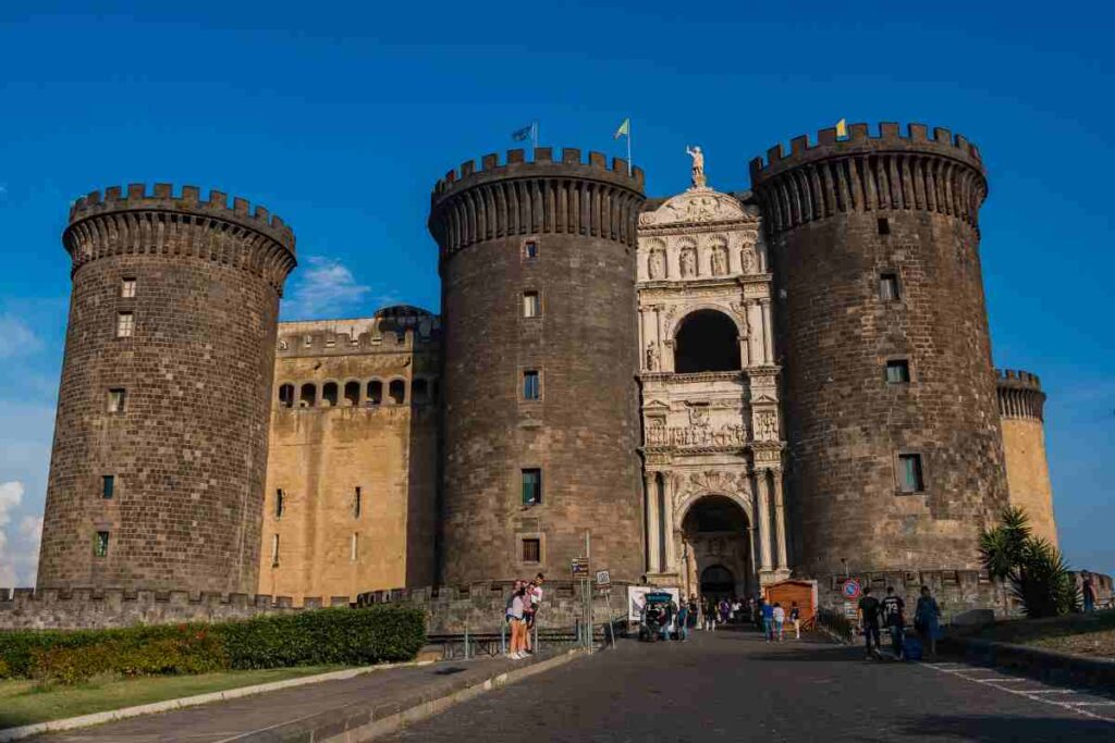 borgo campania bagnato mare