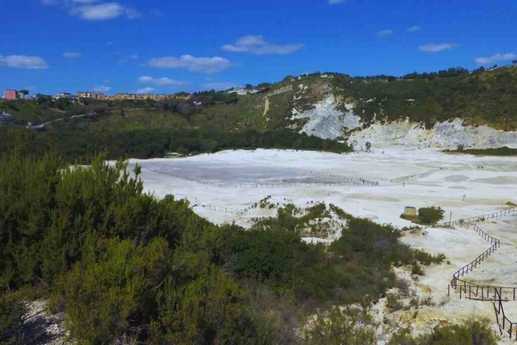 Il rischio del vulcano a Napoli