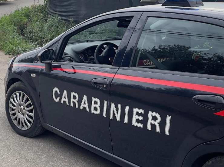 Carabinieri auto