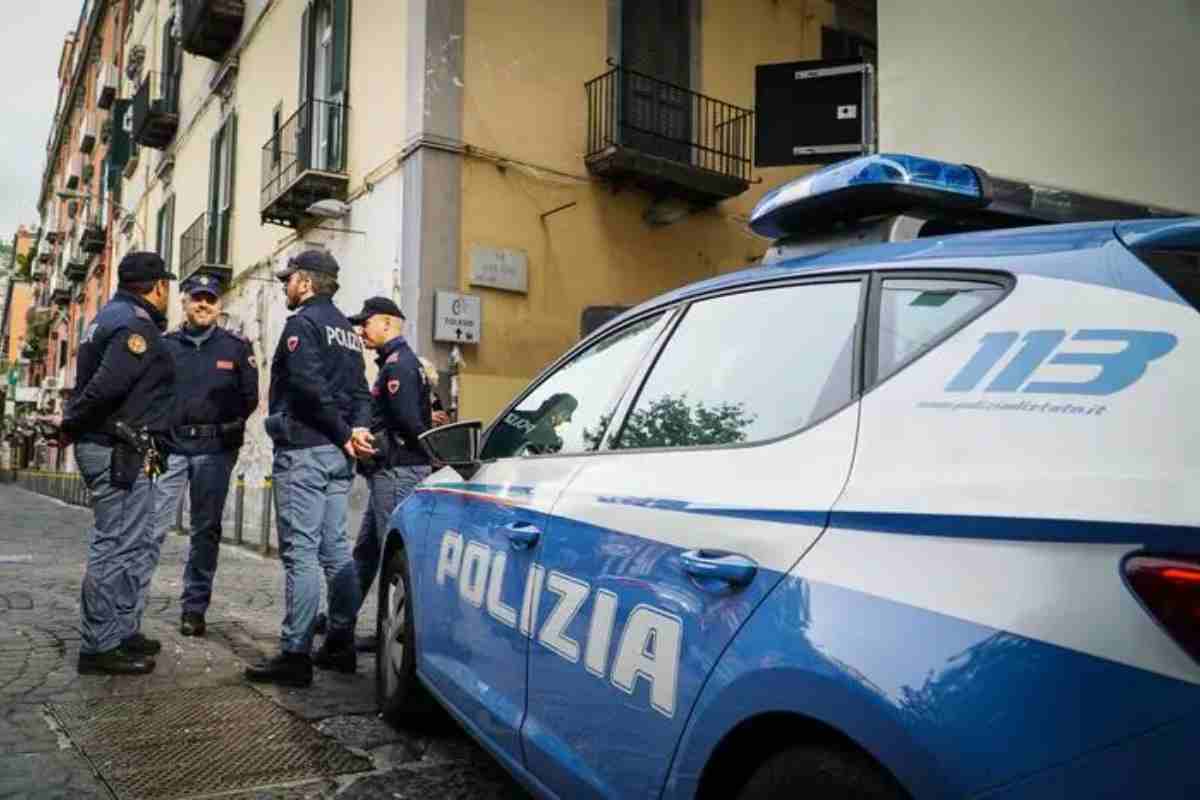 La polizia a Napoli