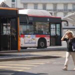 Autobus fermi al capolinea