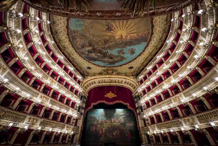 Teatro San Carlo  interno