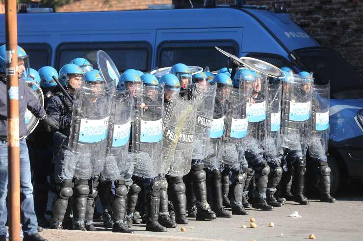 Polizia 