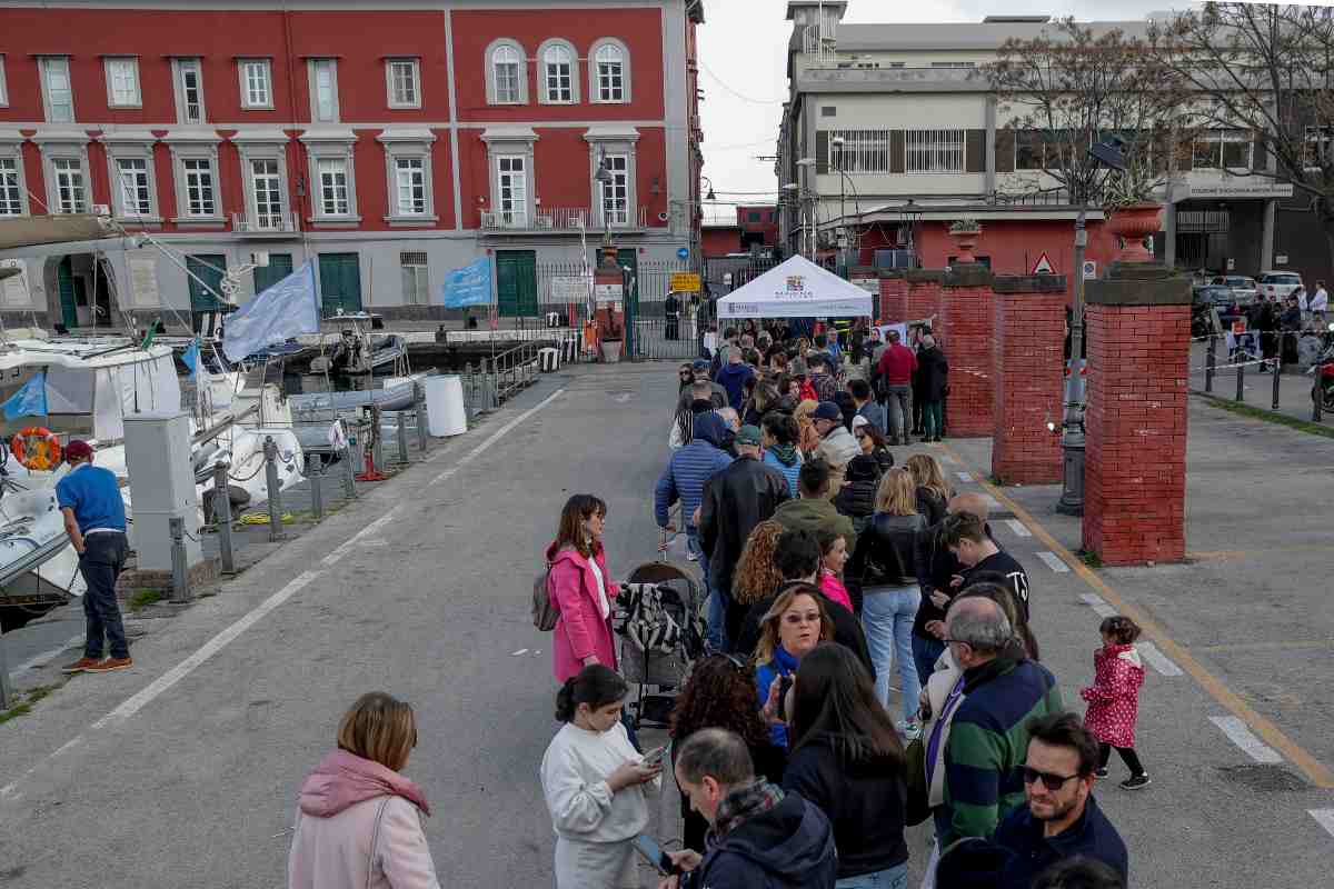 Turisti Napoli 