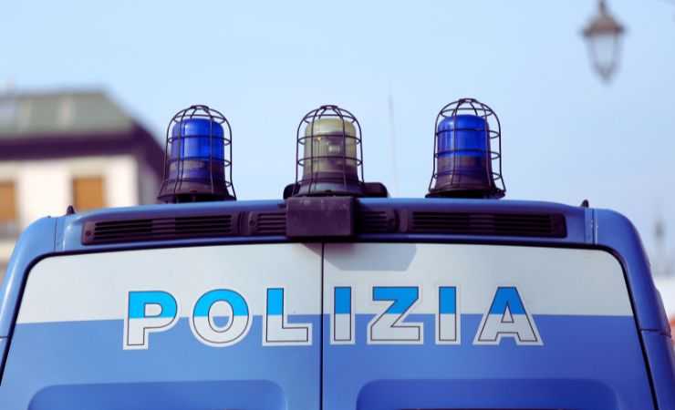 polizia camionetta