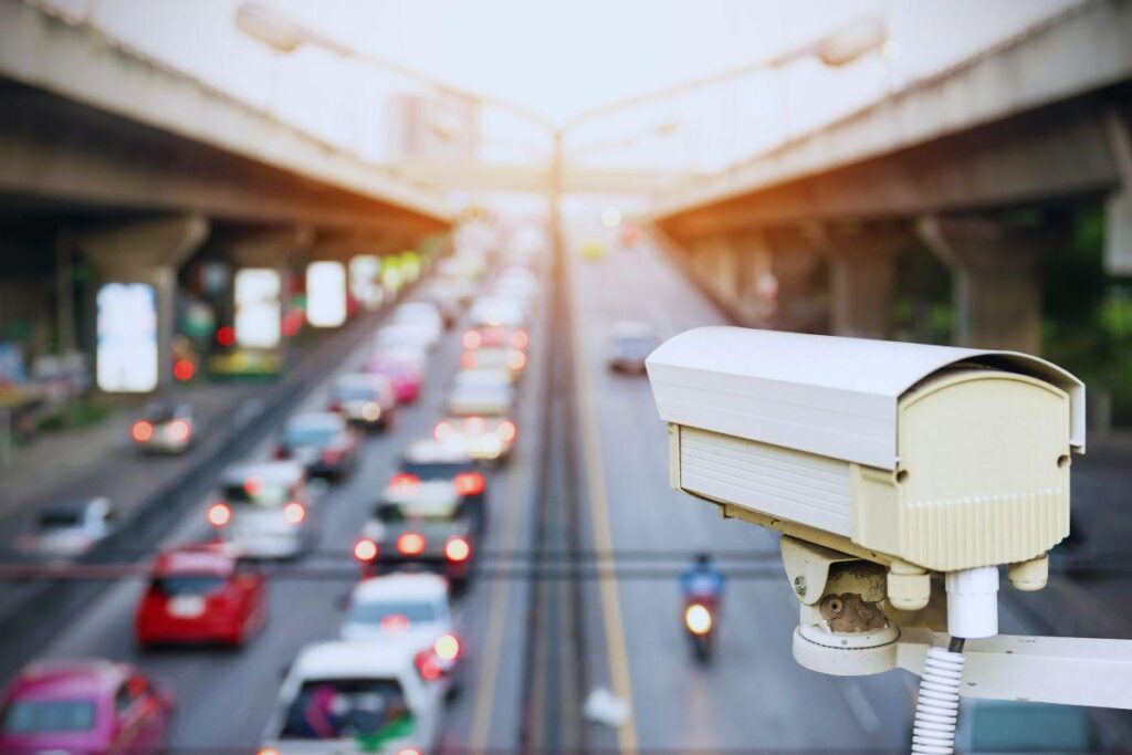 telecamere guardano la strada