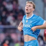 Rasmus Hoijlund con la maglia del Napoli