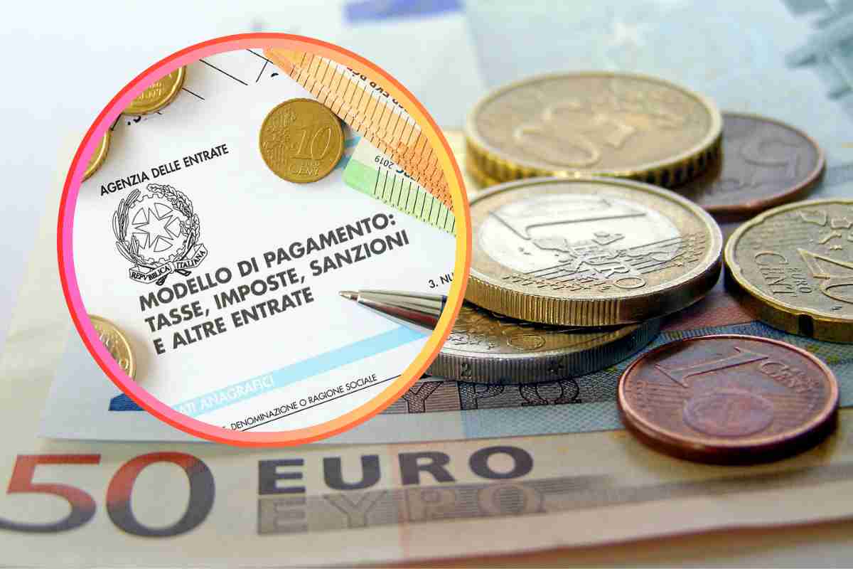 Soldi in euro ed un modello di pagamento