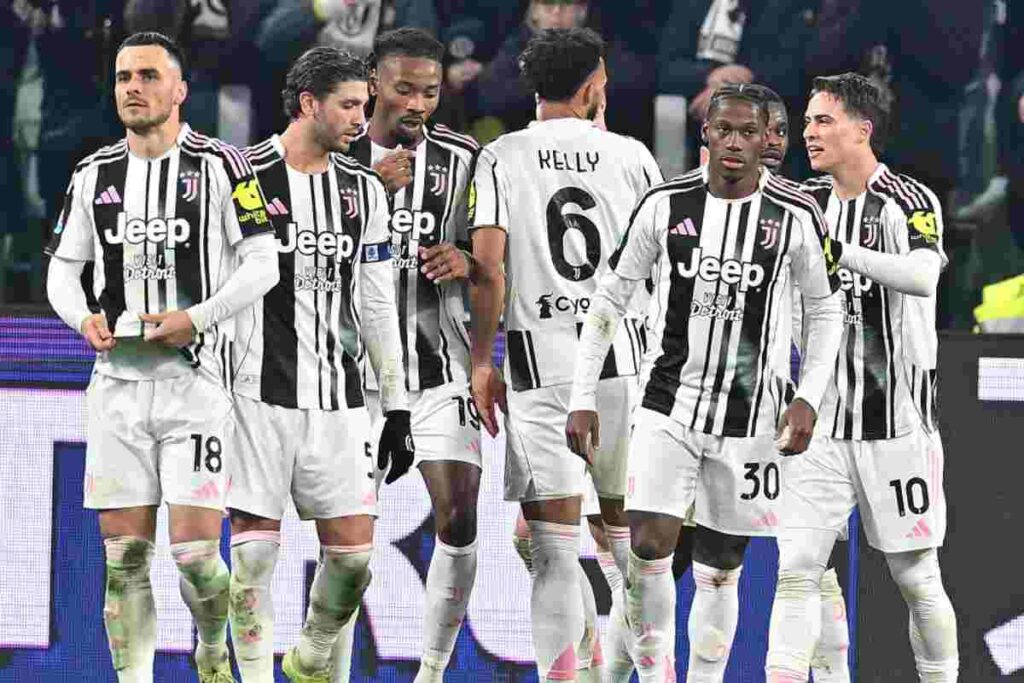 Calciatori della Juventus in campo