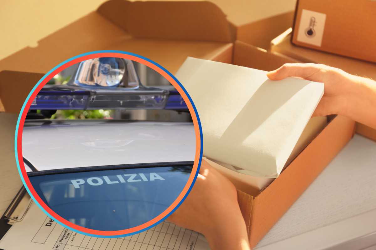 Merce da un pacco aperto ed auto della polizia in piccolo