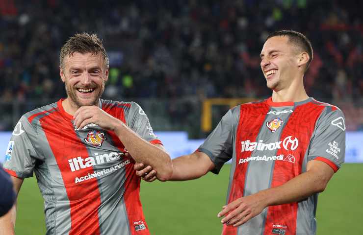 James Vardy e Filippo Terracciano esultano dopo un gol