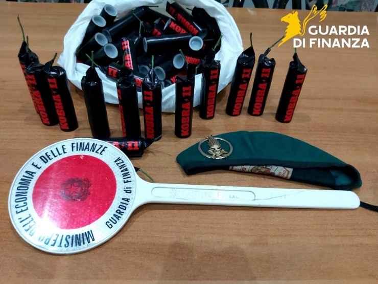 Kobra illegali sequestrati