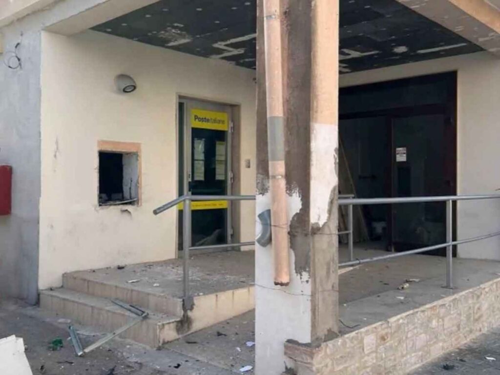 L'esplosione di un Atm con la tecnica della marmotta