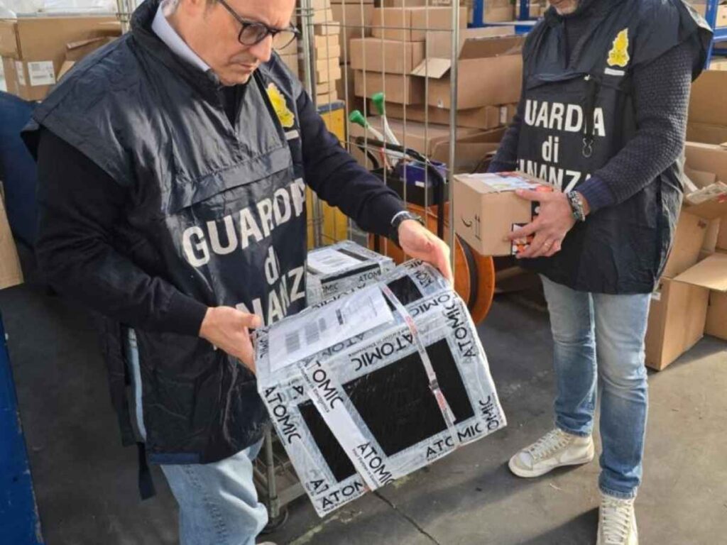 Operatori postali abusivi