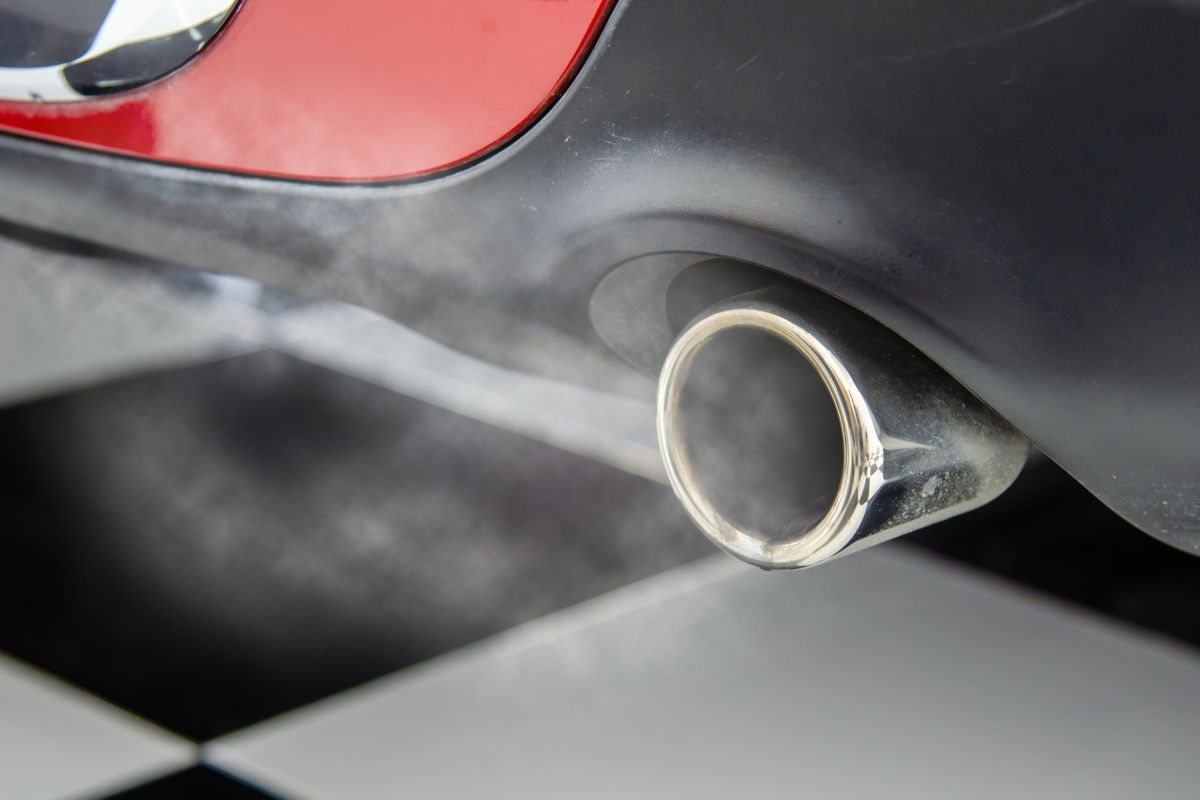 Auto inquinanti a motore termico