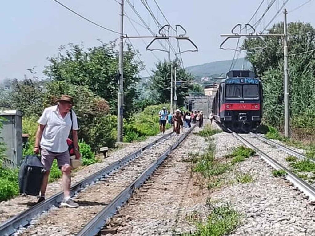 Un guasto alla Circumvesuviana