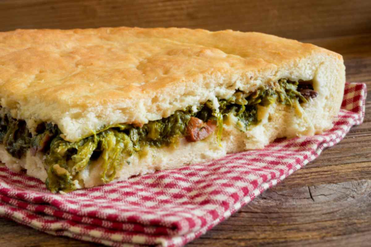 fetta di pizza di scarola