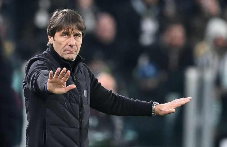 Antonio Conte a bordo campo