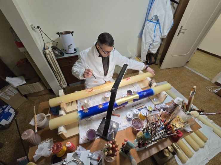 Padre Carlo e i ceri