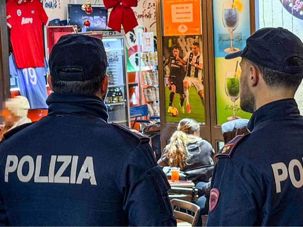 Polizia a Napoli
