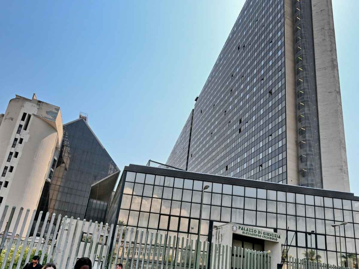 Tribunale di Napoli