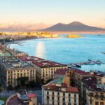 Il sole su Napoli