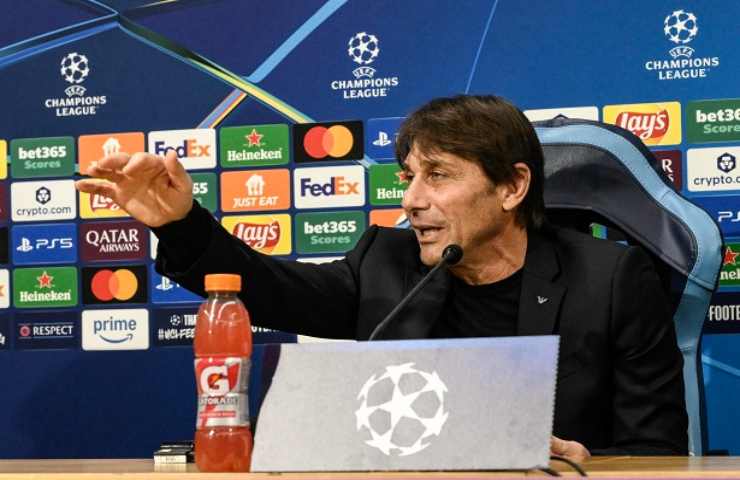Antonio Conte in conferenza stampa