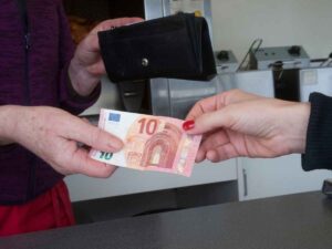 Pagare il conto, attenzione alla truffa