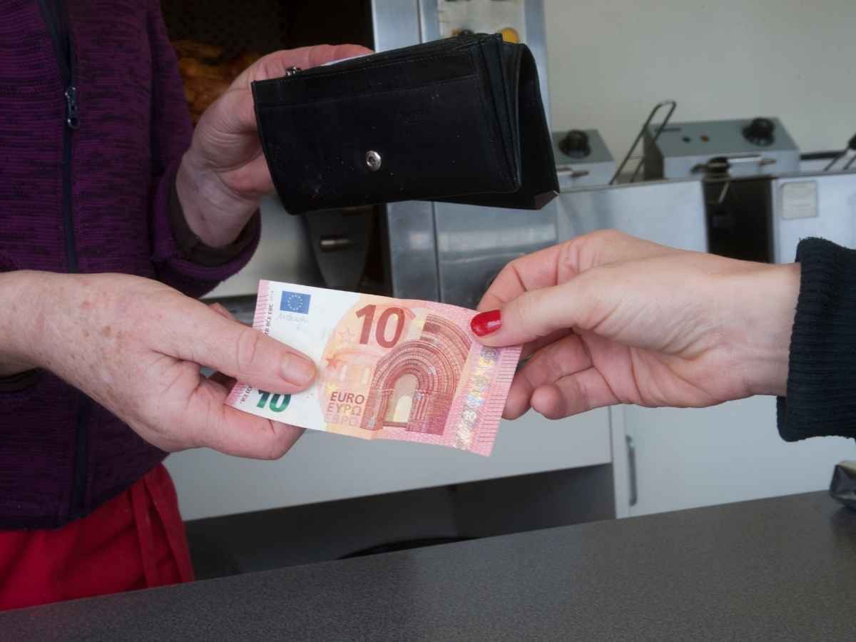 Pagare il conto, attenzione alla truffa