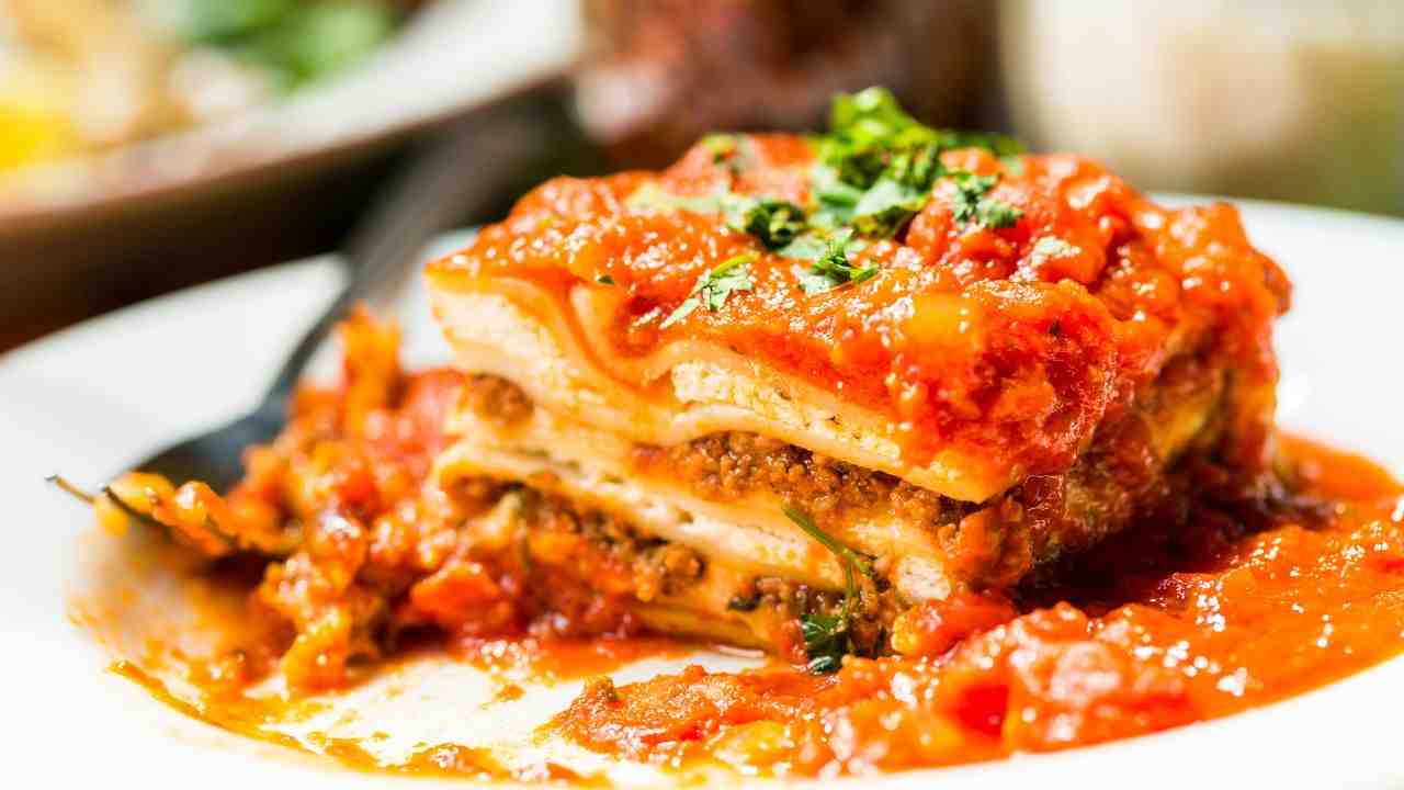 Lasagna napoletana tradizionale napoli.cityrumors.it