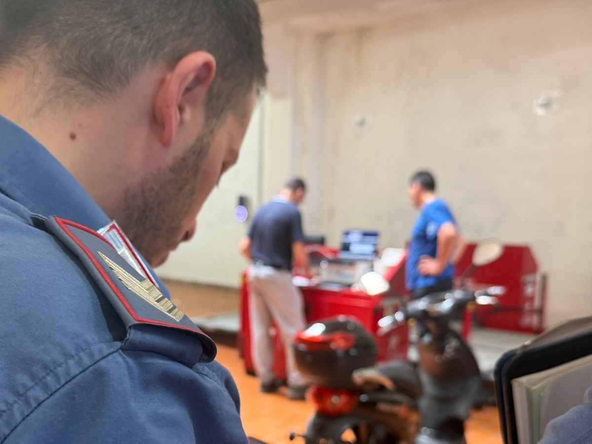 Controlli carabinieri e-bike