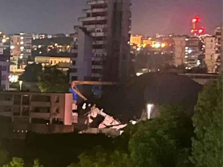 Crollo Scampia, verifiche in corso