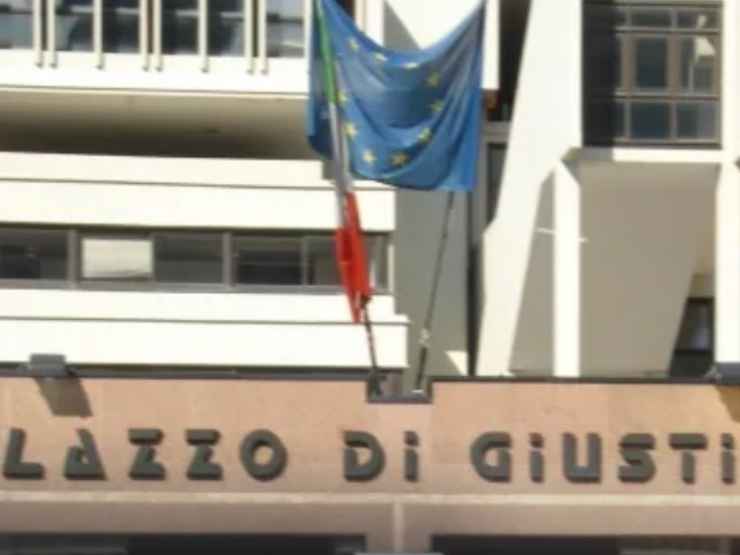 Il Tribunale di Napoli