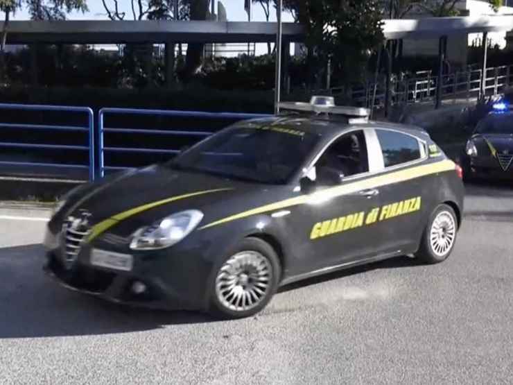 Mafia scommesse clandestine, blitz tra Palermo e Napoli