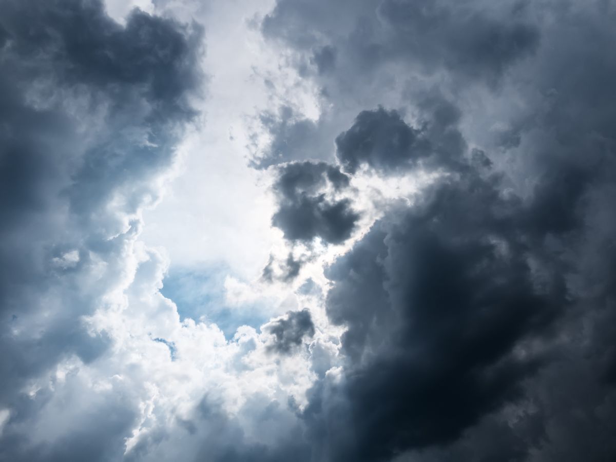 Nuvole e maltempo a Napoli