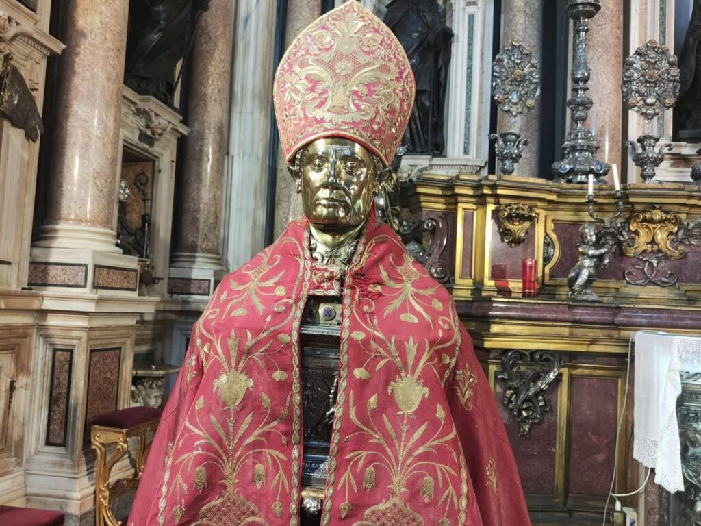 Busto di San Gennaro nel Duomo di Napoli