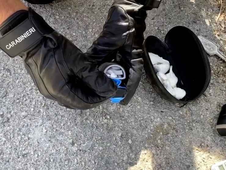 Droga Napoli, l'identikit dei clienti che ridisegnano le piazze