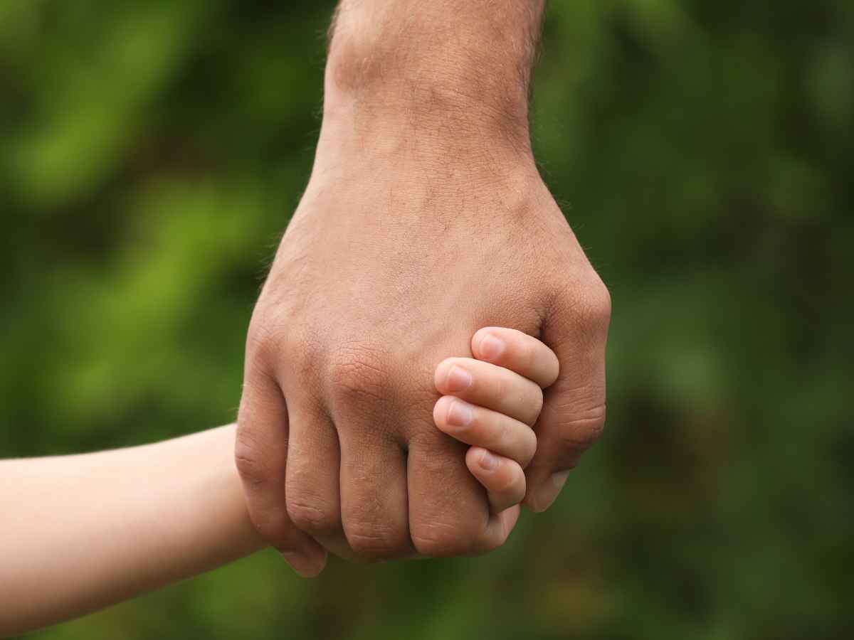 Allontanati i tre figli del papà di Fortuna