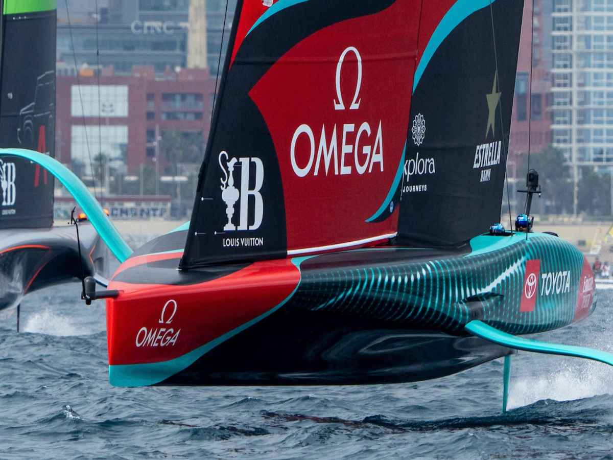 Corsie preferenziali nei porti e codice speciale per l'America's Cup a Napoli